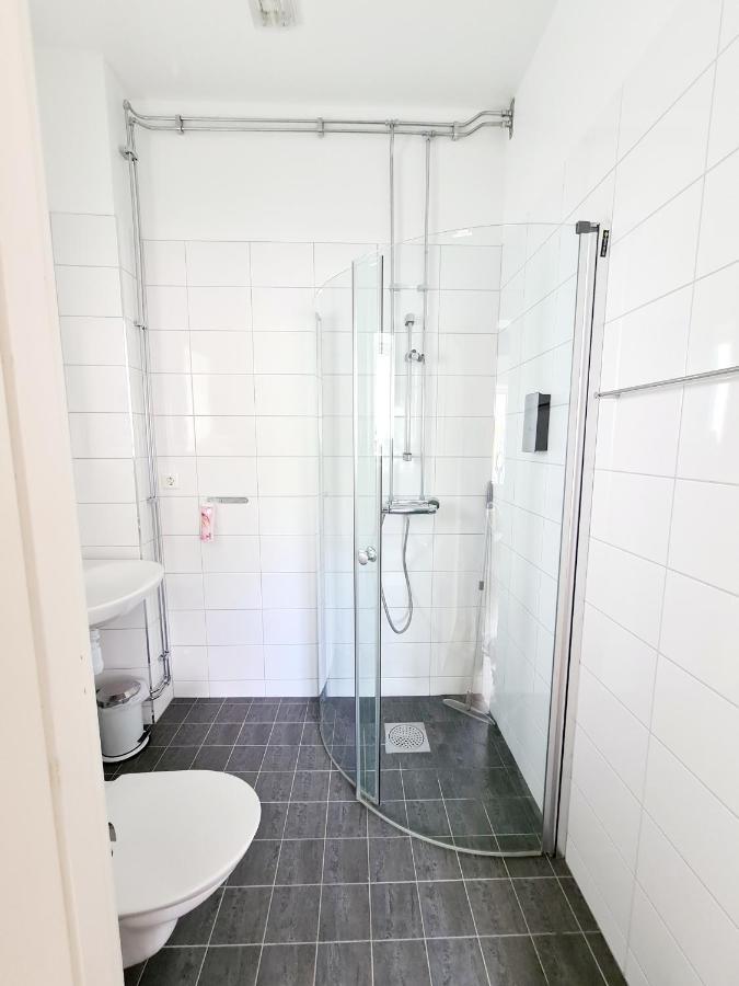 Roeda Magasinet Hotel Мариефред Екстериор снимка